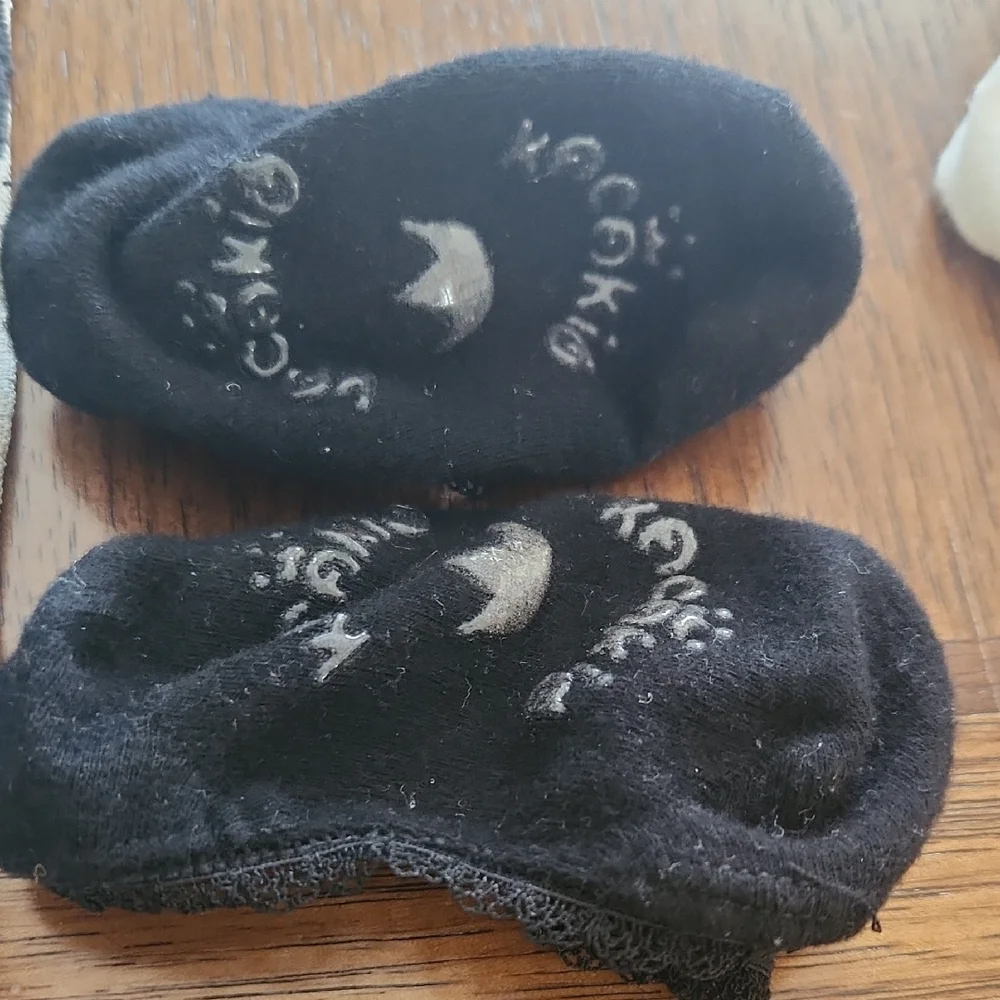 Black and White Lace No-Show Socks Babies Two Pairs Free With Purchase